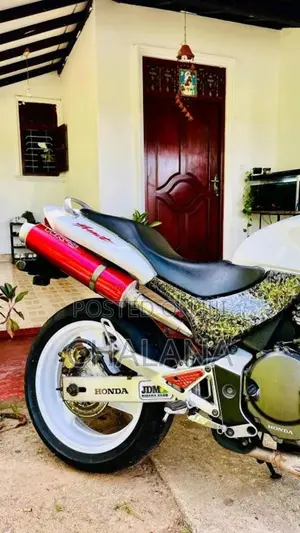 Honda Hornet 2014 Motorbike (Used)
