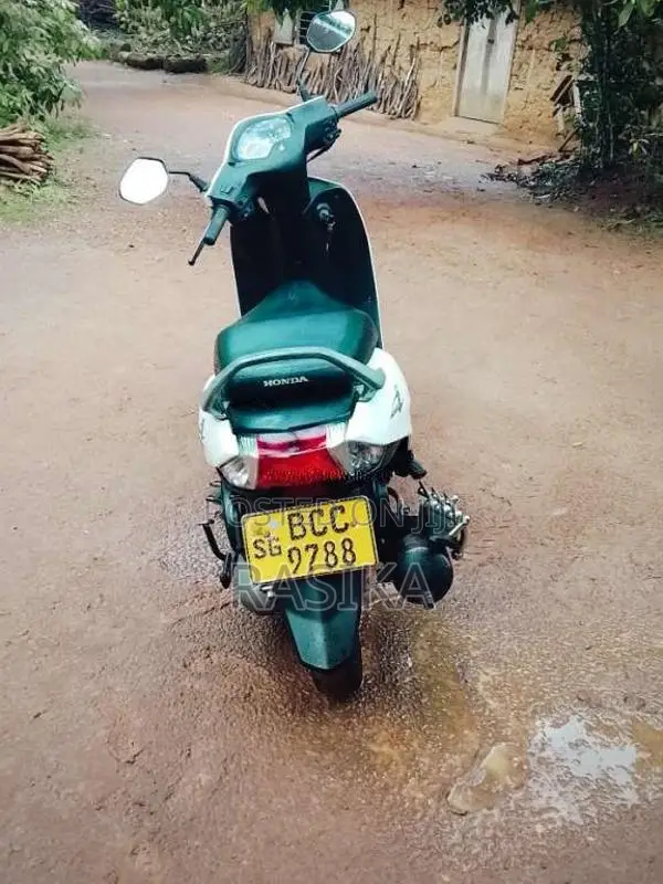 Honda Activa 2014 Motorbike (Used)