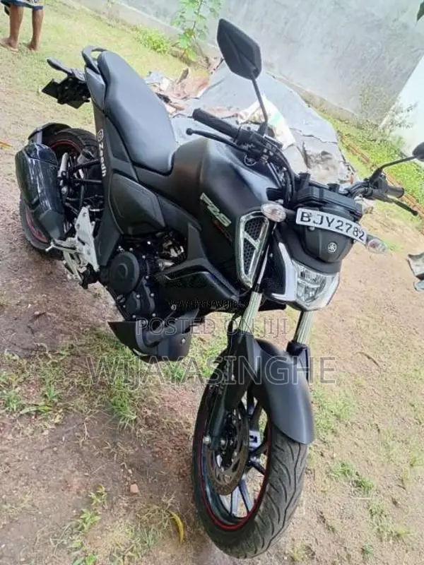 Yamaha FZ-S Version 4.0 2025 Motorbike (Used)