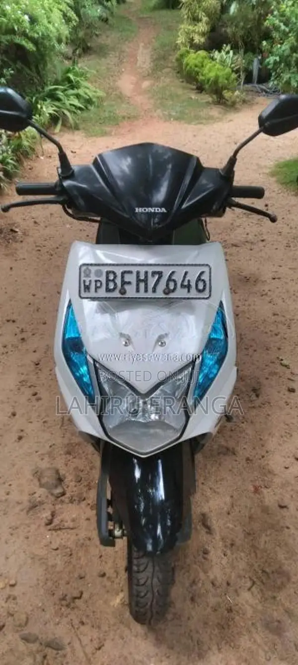 Honda Dio 2017 Motorbike (Used)