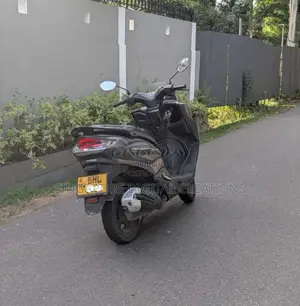 Suzuki BURGMAN 2018 Motorbike (Used)