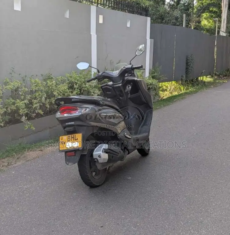 Suzuki BURGMAN 2018 Motorbike (Used)