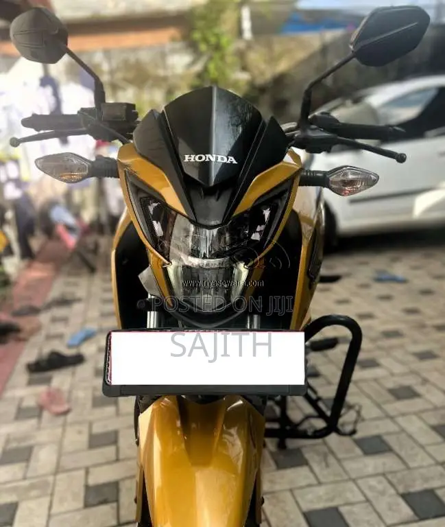 Honda Hornet CB160R Special Edition 2019 Motorbike (Used)