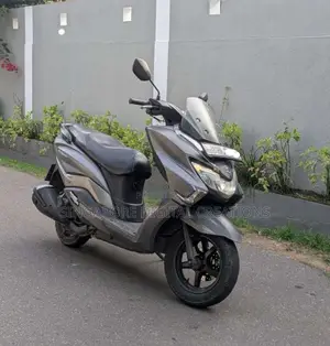 Suzuki BURGMAN 2018 Motorbike (Used)