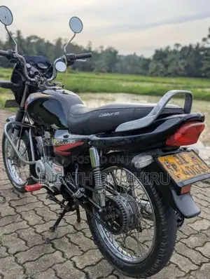 Bajaj Caliber 2004 Motorbike (Used)