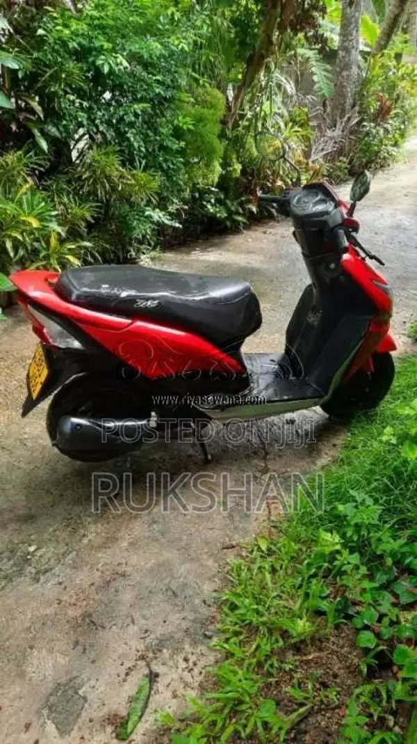 Honda Dio 2014 Motorbike (Used)