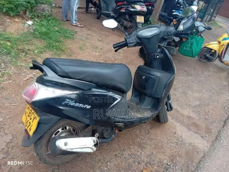 Hero Pleasure 2015 Motorbike (Used)