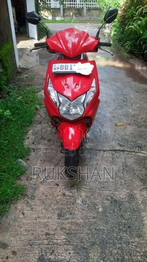 Honda Dio 2014 Motorbike (Used)