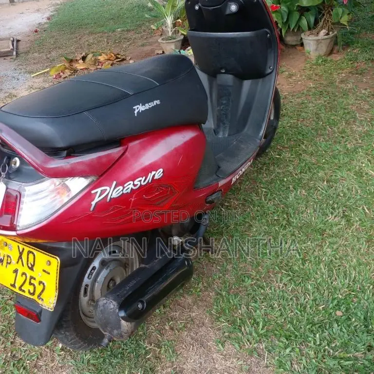 Hero Pleasure 2012 Motorbike (Used)