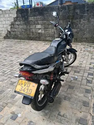 Bajaj Platina 2009 Motorbike (Used)