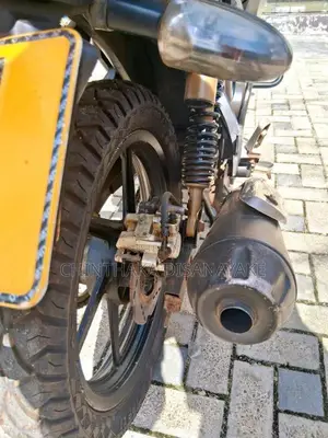 TVS Apache 180 2015 Motorbike (Used)