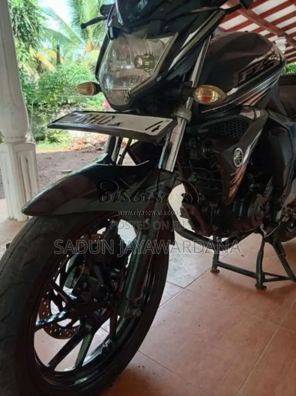 Yamaha FZ 2019 Motorbike (Used)
