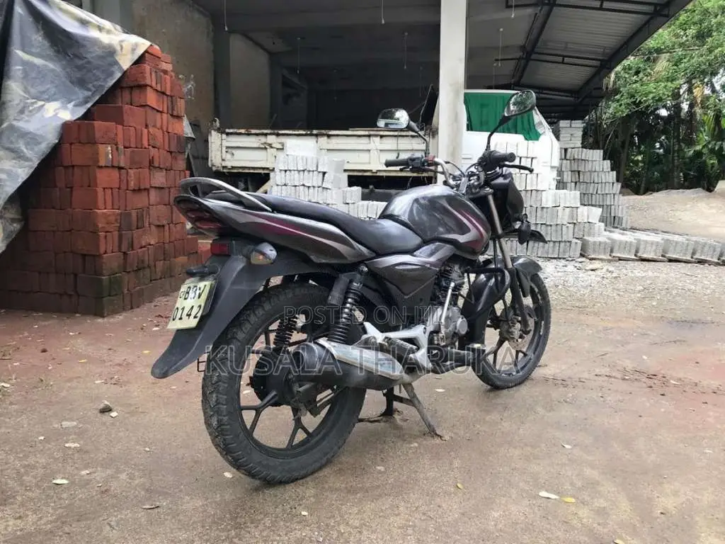 Bajaj Discover 125 2015 Motorbike (Used)