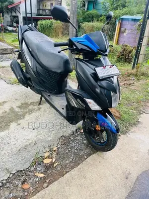 Yamaha Zr 2018 Motorbike (Used)