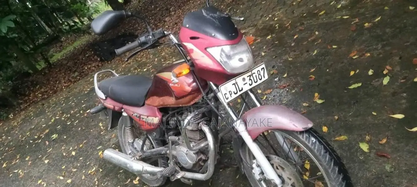 Bajaj CALIBER 2004 Motorbike (Used)