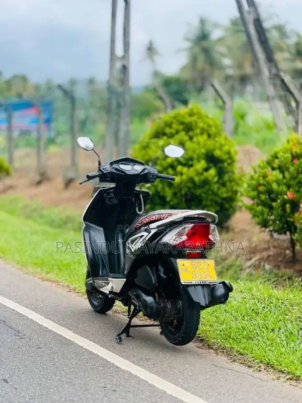 Honda Dio 2016 Motorbike (Used)