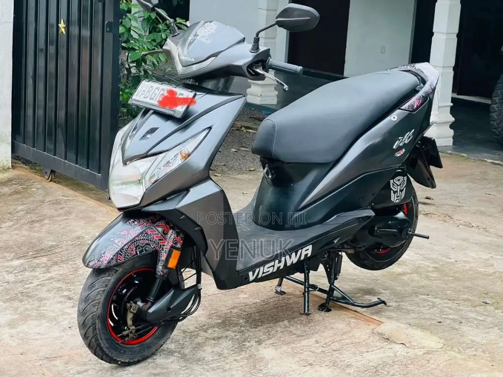Honda Dio 2018 Motorbike (Used)