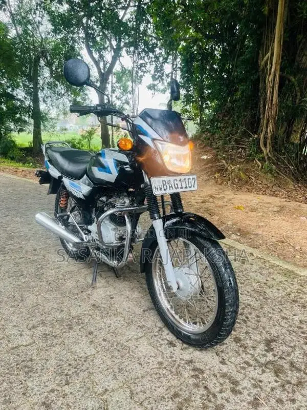 Bajaj CT-100 2013 Motorbike (Used)
