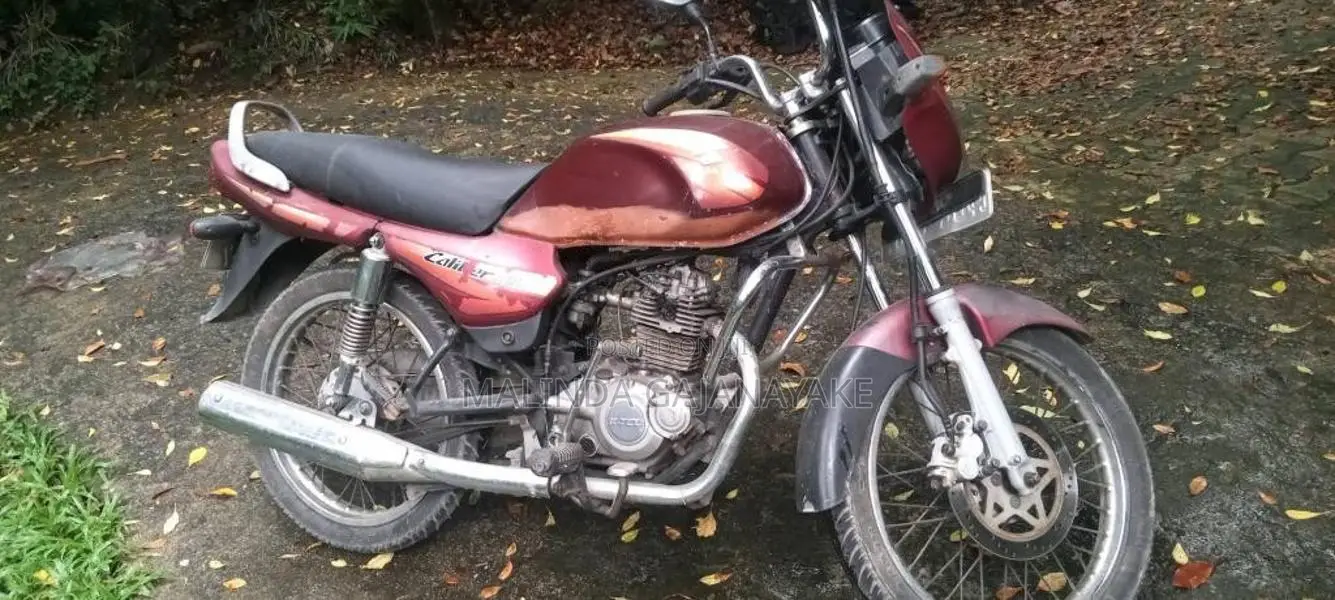 Bajaj CALIBER 2004 Motorbike (Used)
