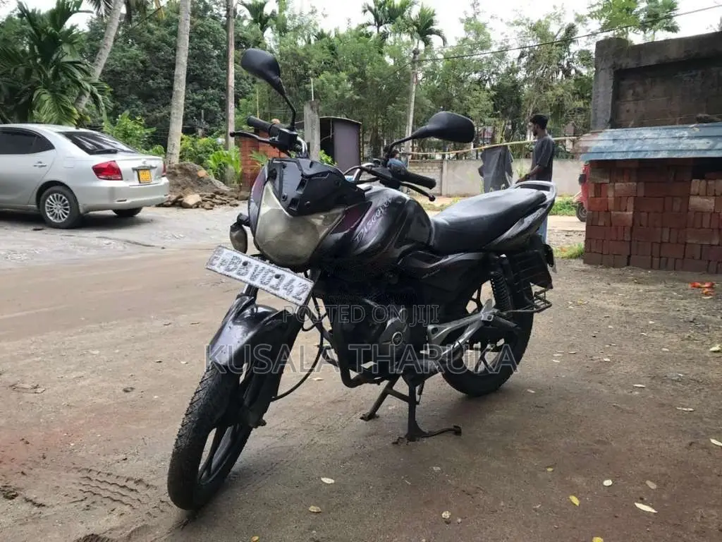Bajaj Discover 125 2015 Motorbike (Used)