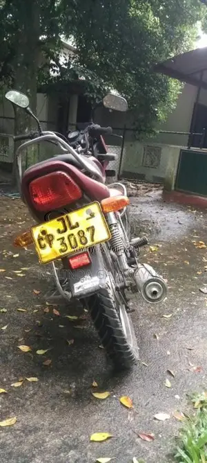 Bajaj CALIBER 2004 Motorbike (Used)