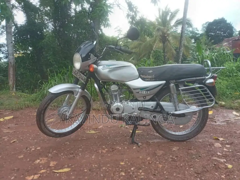 Bajaj Boxer 2003 Motorbike (Used)