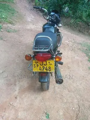 Bajaj Boxer 2008 Motorbike (Used)