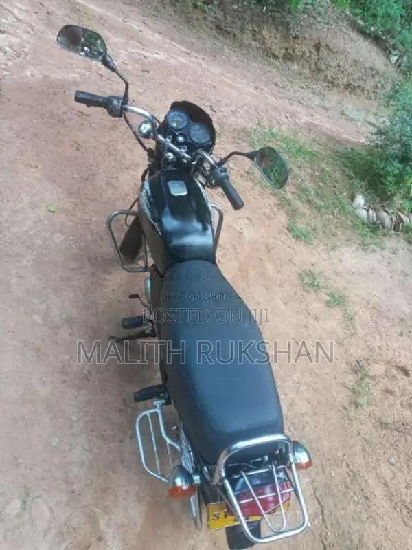 Bajaj Boxer 2008 Motorbike (Used)