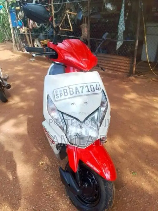 Honda Dio 2013 Motorbike (Used)