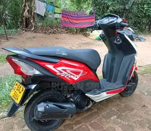 Honda Dio 2013 Motorbike (Used)
