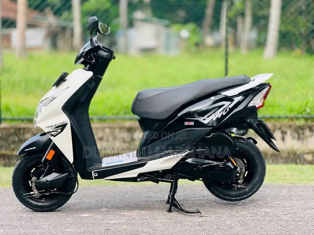 Honda Dio 2015 Motorbike (Used)