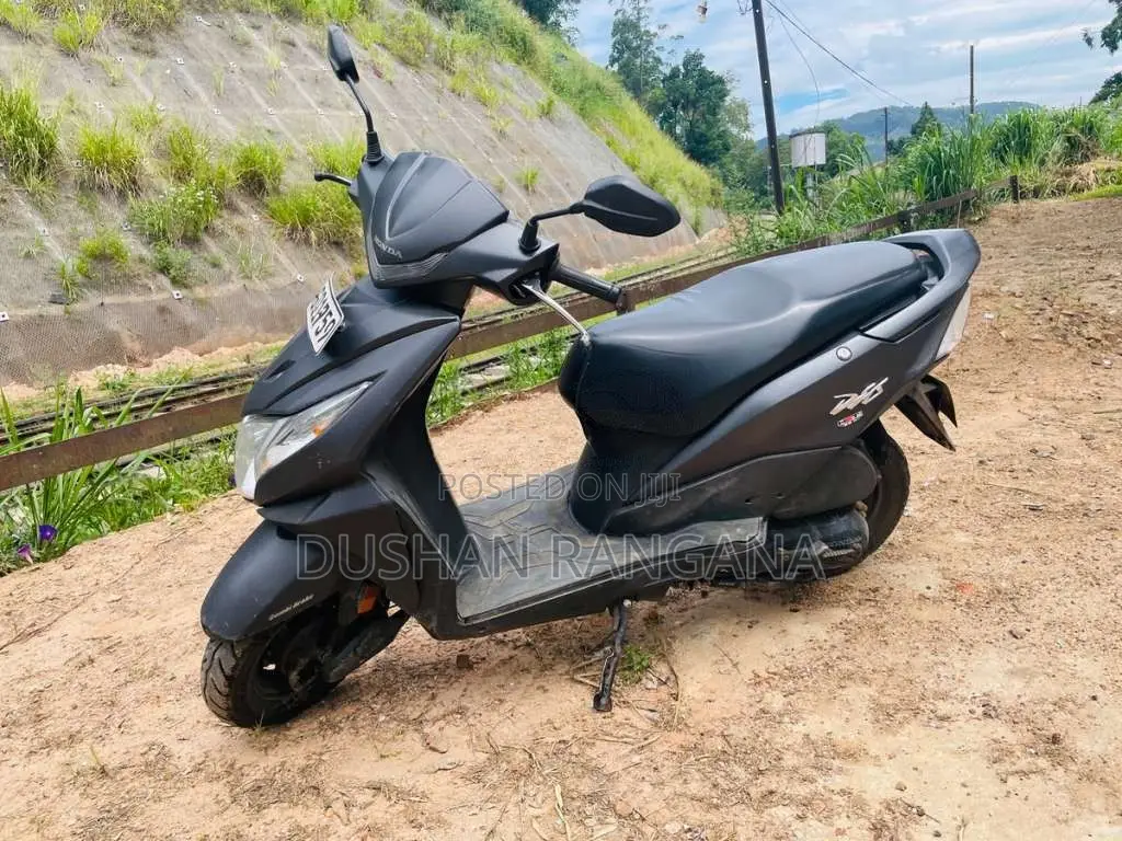 Honda Dio 2018 Motorbike (Used)