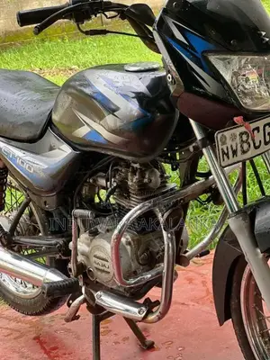 Bajaj CT-100 2015 Motorbike (Used)