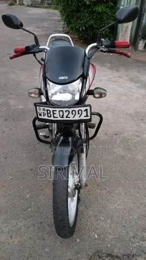 Hero Hf Deluxe 2016 Motorbike (Used)
