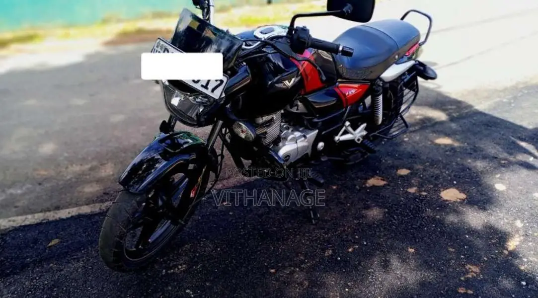Bajaj V15 2017 Motorbike (Used)