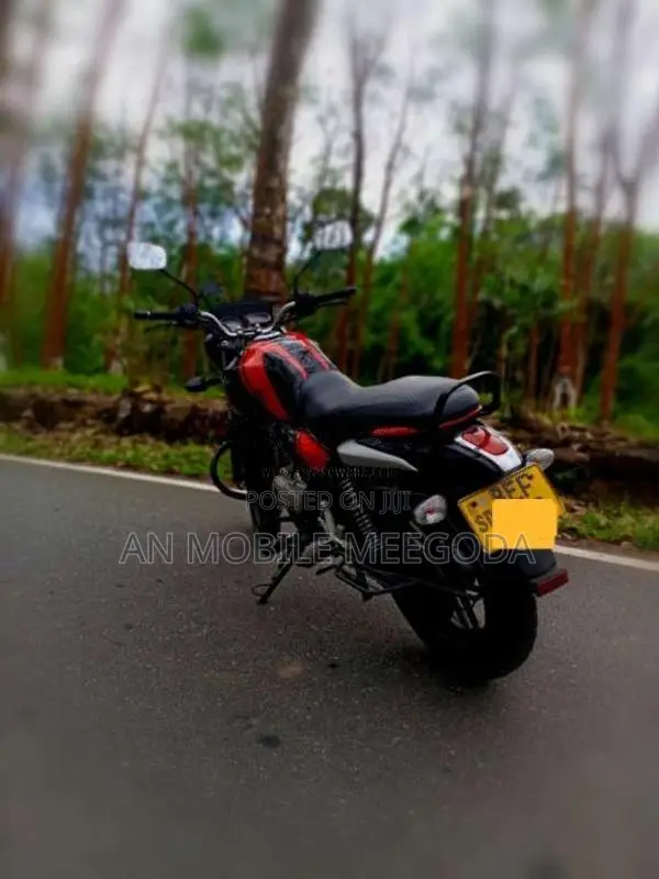 Bajaj V15 2016 Motorbike (Used)