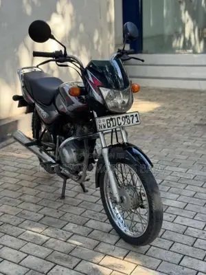 Bajaj CT-100 2015 Motorbike (Used)