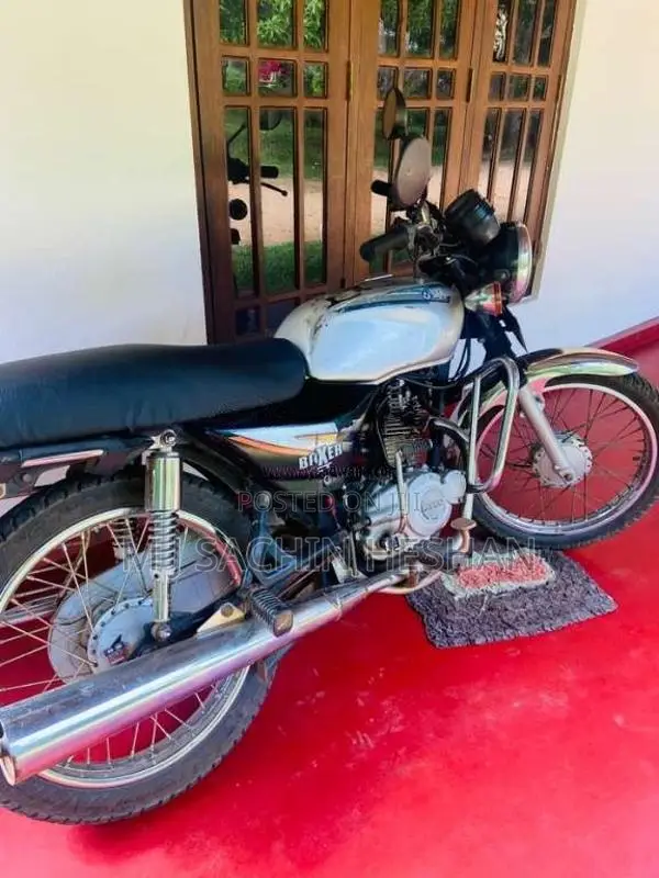 Bajaj Boxer 2003 Motorbike (Used)