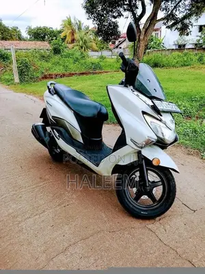 Suzuki BURGMAN 2019 Motorbike (Used)