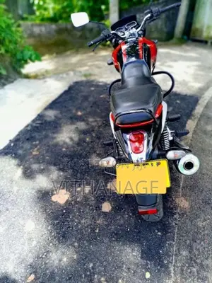 Bajaj V15 2017 Motorbike (Used)
