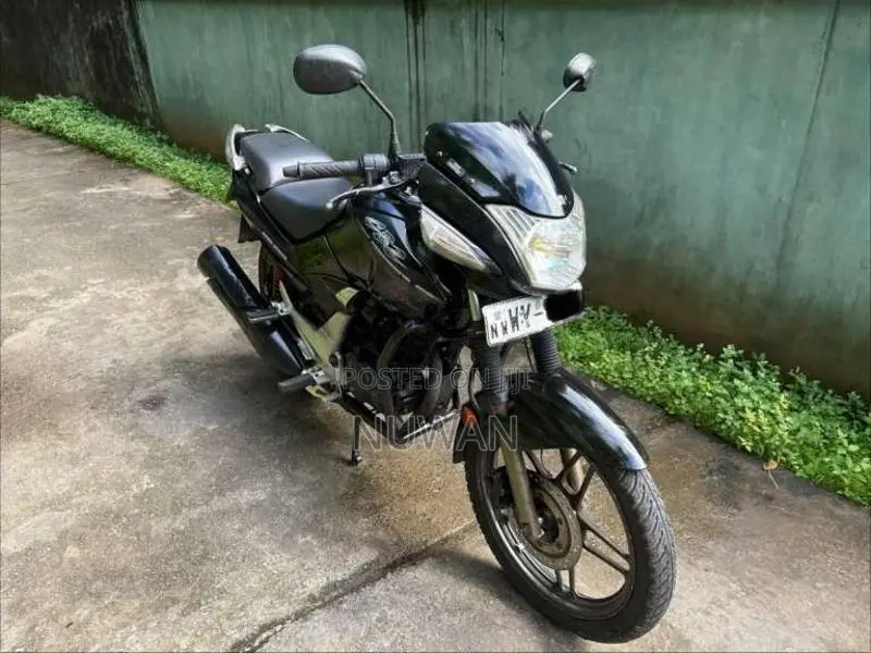 Hero-Honda CBZ Xtreme 2011 Motorbike (Used)