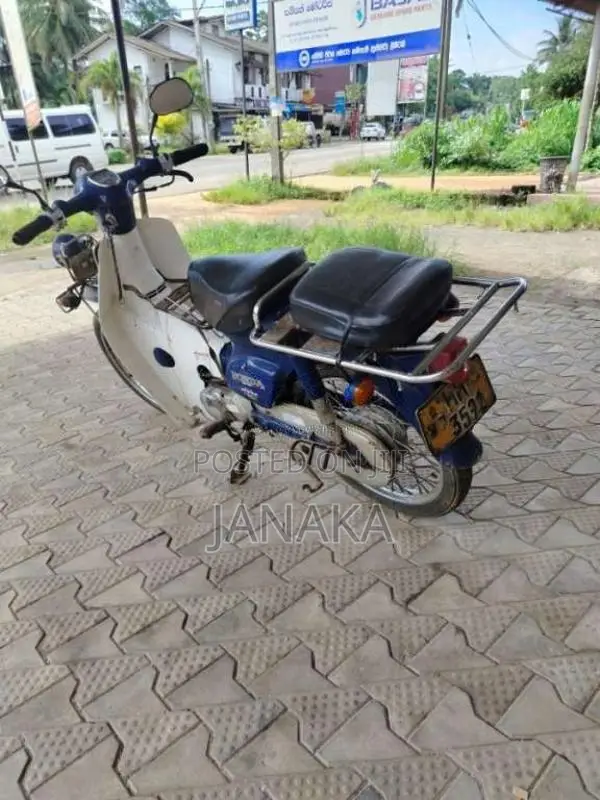 Honda Super Cub 50 2000 Motorbike (Used)