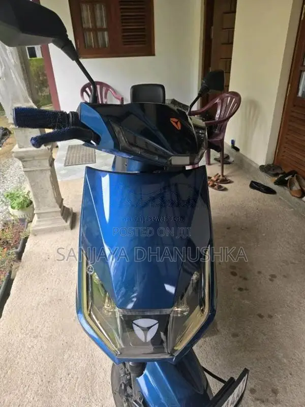 Yadea T5 2024 Motorbike (Used)