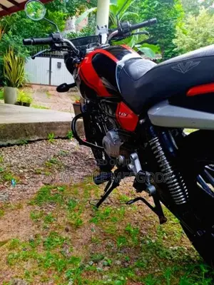 Bajaj V15 2016 Motorbike (Used)