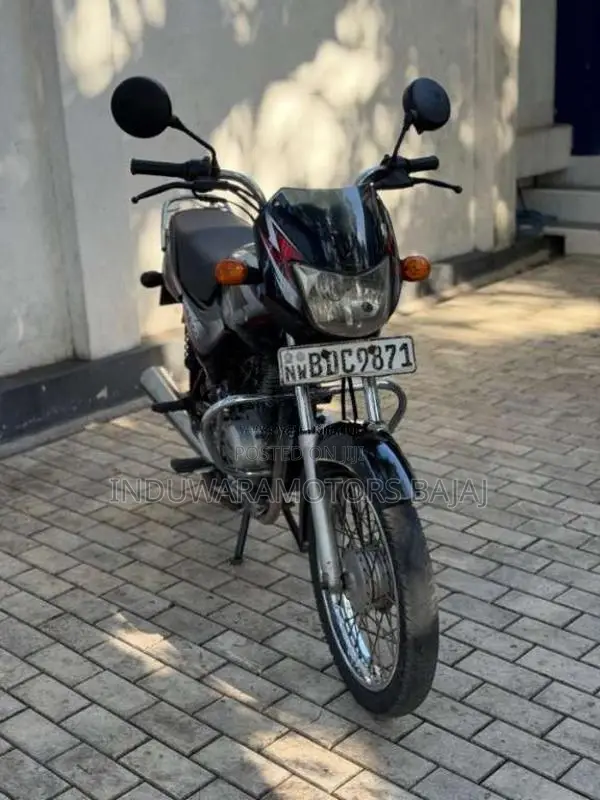 Bajaj CT-100 2015 Motorbike (Used)