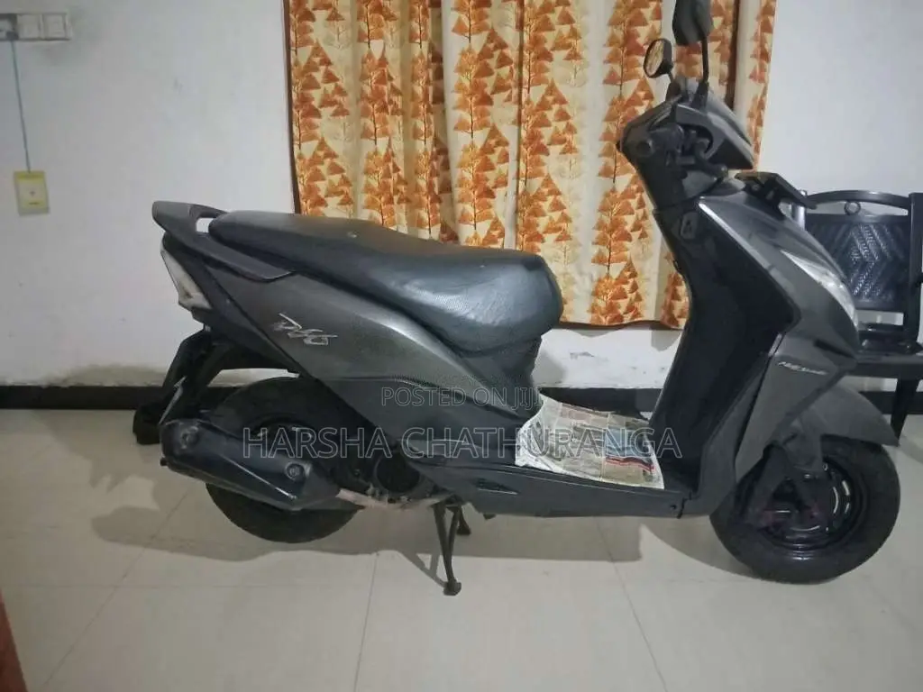 Honda Dio 2018 motorcycle (Used)