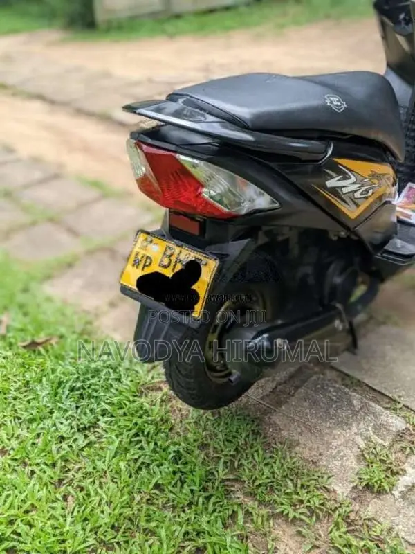 Honda Dio 2019 Motorbike (Used)