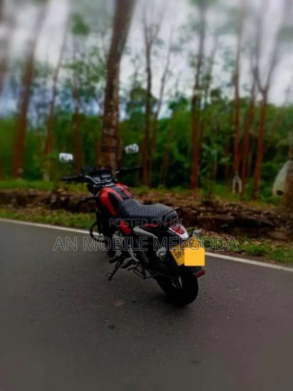 Bajaj V15 2016 Motorbike (Used)