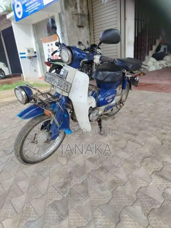 Honda Super Cub 50 2000 Motorbike (Used)