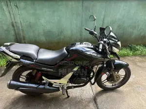 Hero-Honda CBZ Xtreme 2011 Motorbike (Used)